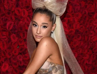 Η Ariana Grande βλασφημεί το Χριστό... (βίντεο)